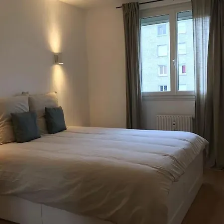 A 2 Pas Du Mont St-michel Apartment